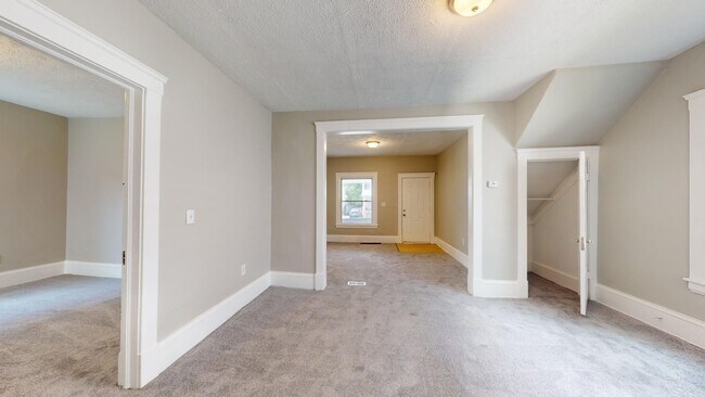 Building Photo - 2053 W.99th