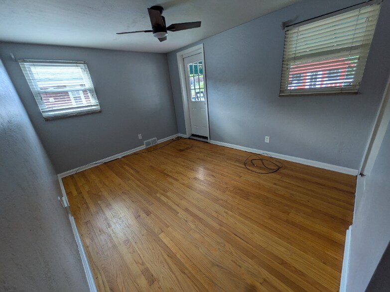 Building Photo - 2057 Borland Rd