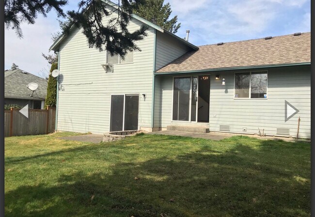 Building Photo - 22827 SE 282nd St