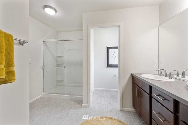 Building Photo - 1022 91st Ave SE