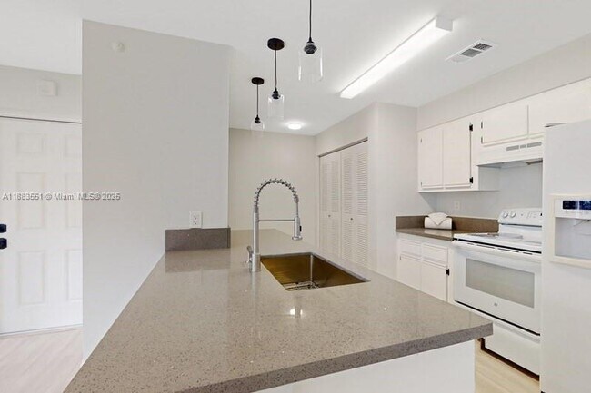 Building Photo - 17325 NW 67th Ct