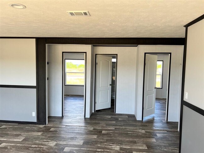 Building Photo - 124 Galle Ests Cir