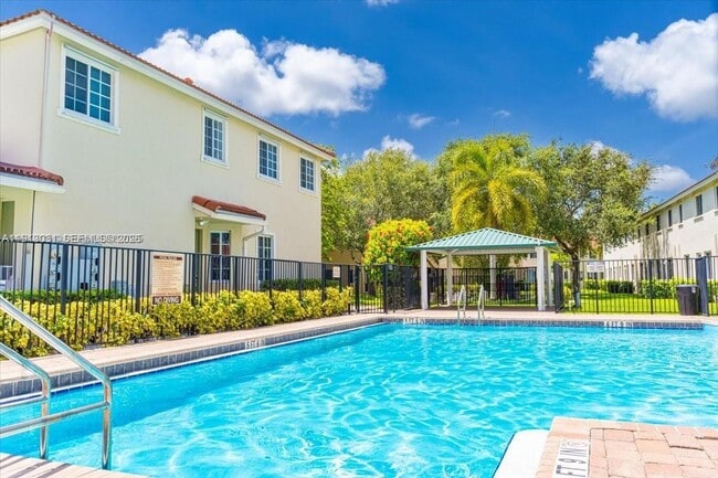 Building Photo - 21417 NW 13th Ct