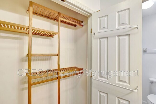 Building Photo - 207 Lynton Ct