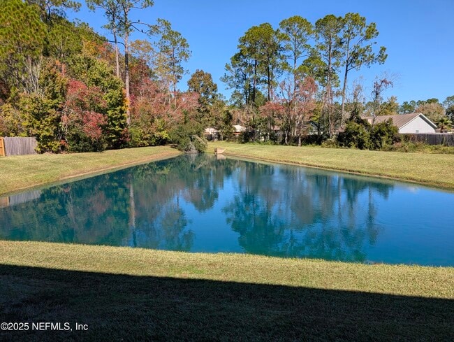 Building Photo - 1811 Lago Del Sur Drive