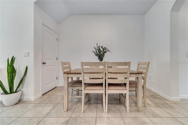 Building Photo - 2916 Peony Pr Ln