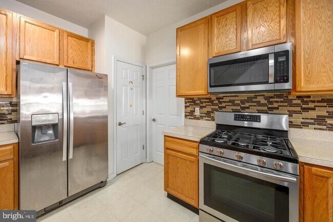 Building Photo - 9549 Wedge Way
