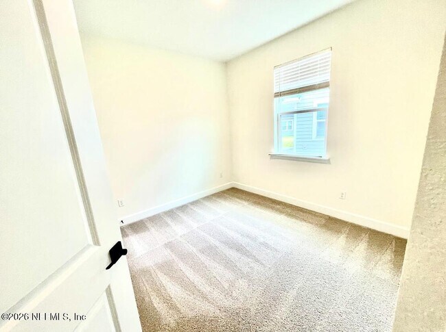 Building Photo - 3415 Auvenshine Wy