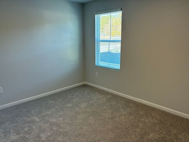 Building Photo - 5 Bedroom 2.5 Bathroom Home in Sunfish Cove in Sunset Beach, NC