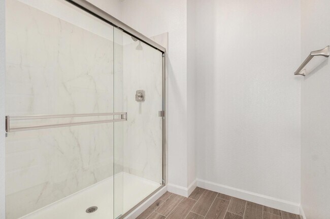 Building Photo - 17824 W Vogel Ave