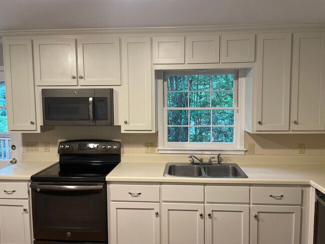 Building Photo - Home For Rent - Brookwood Forest