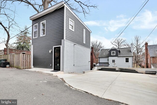 Building Photo - 4822 Blagden Ave NW