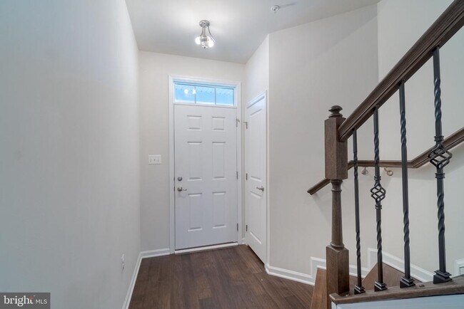 Building Photo - 6573 Autumn Olive Dr