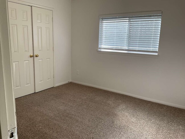 Building Photo - 16407 Mango Ridge Ct