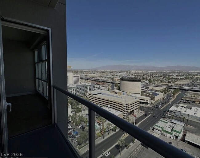 Building Photo - 150 S Las Vegas Blvd