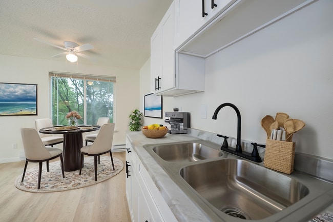 Welcome to Warner Park - Warner Park Apartments
