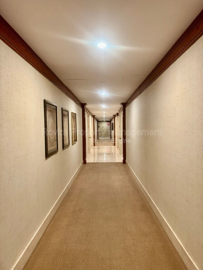 Building Photo - 19667 Turnberry Way