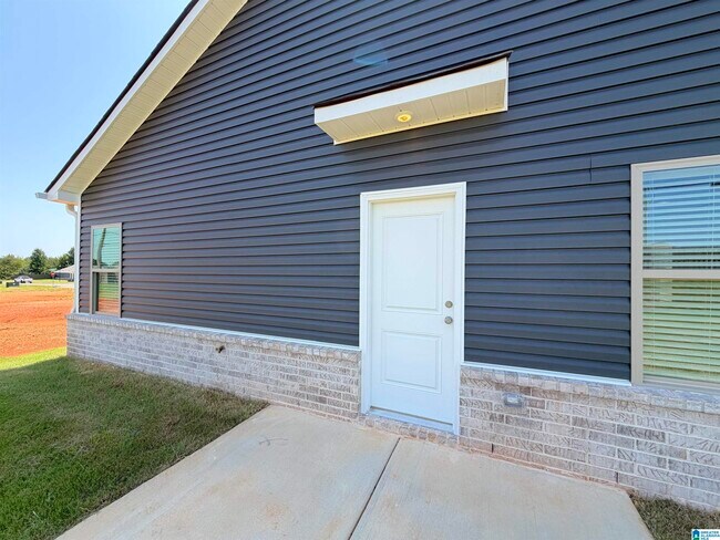 Building Photo - 22869 Dashwood Ln