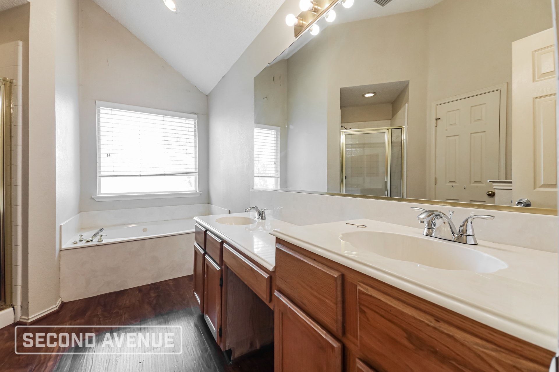 Building Photo - 2124 Amber Springs