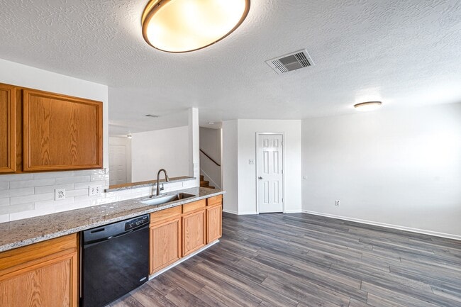 Building Photo - 19807 Byron Meadows Dr