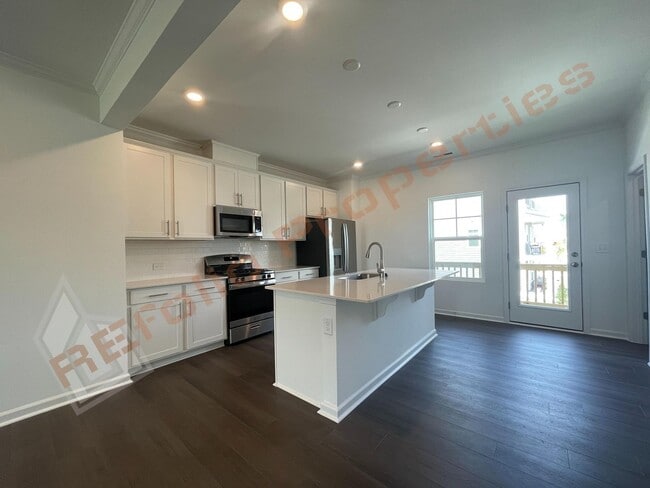 Building Photo - BRAND NEW- Spacious 4 Bedroom, 3 Bathroom ...