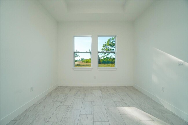 Building Photo - 52 Brig Cir E