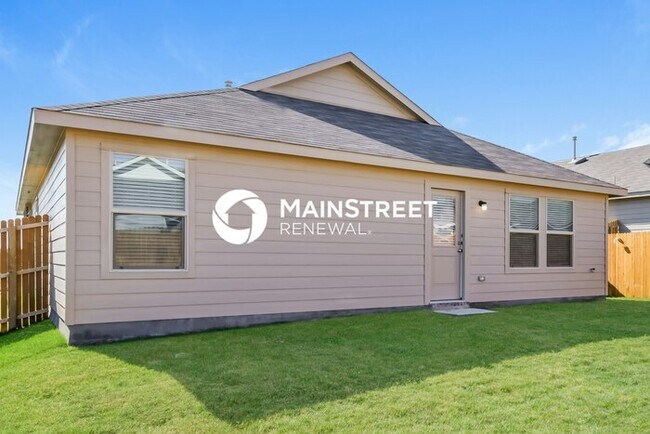 Building Photo - 3 Bedroom Pet-Friendly Home in Fort Worth, TX with Main Street Renewal