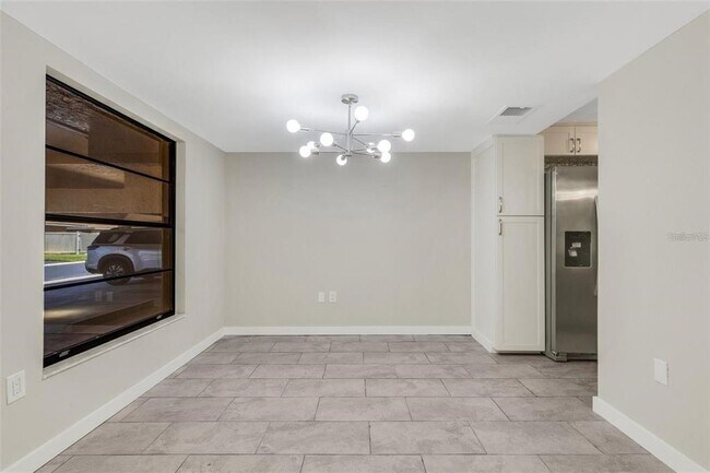 Building Photo - 2319 Beneva Terrace