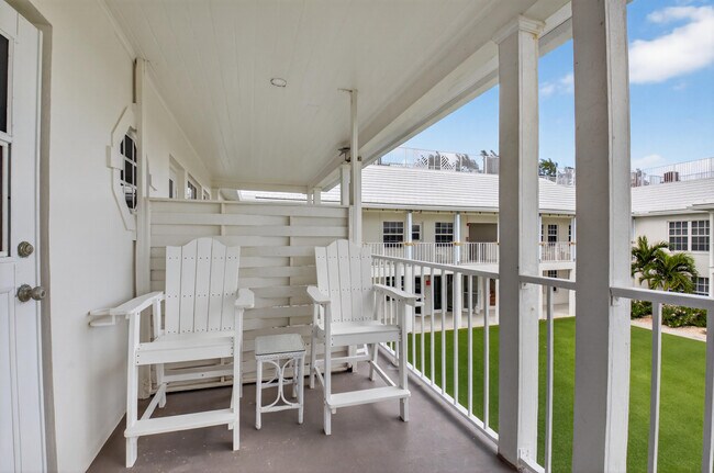 Building Photo - 817 N Ocean Blvd