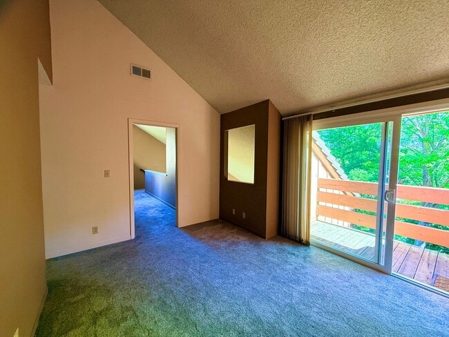 Building Photo - Beautiful Cal Park Rental Property!
