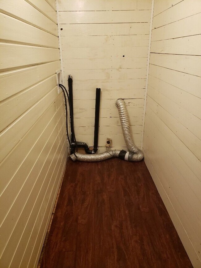 Building Photo - STATUS: PENDING APPLICATION- R258A | $1095
