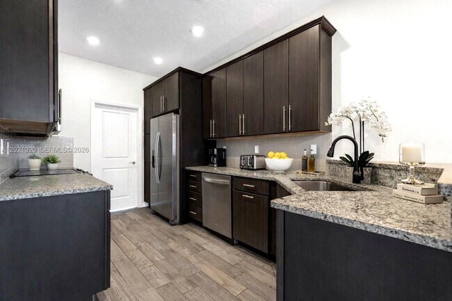Building Photo - 4810 Eucalyptus Dr