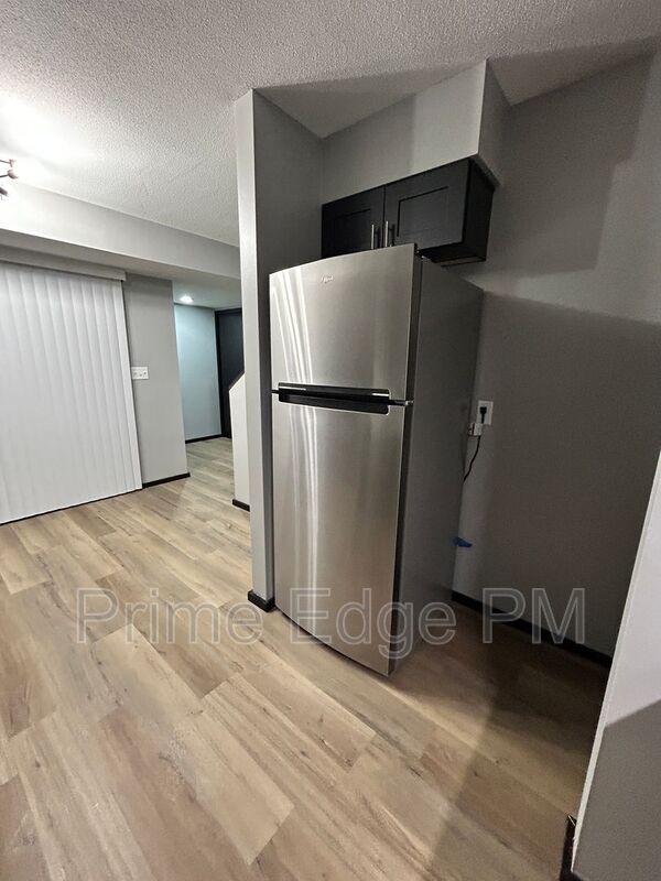 Building Photo - 1801 Ridgehaven Ct