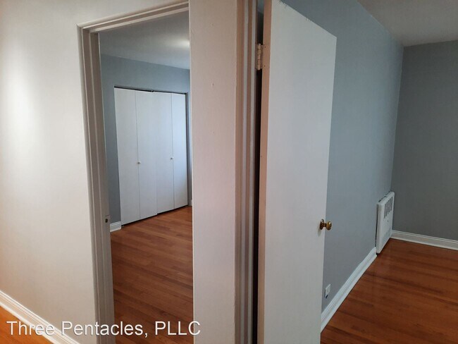 Building Photo - 3 br, 1.5 bath House - 7545 W Belden Ave #6