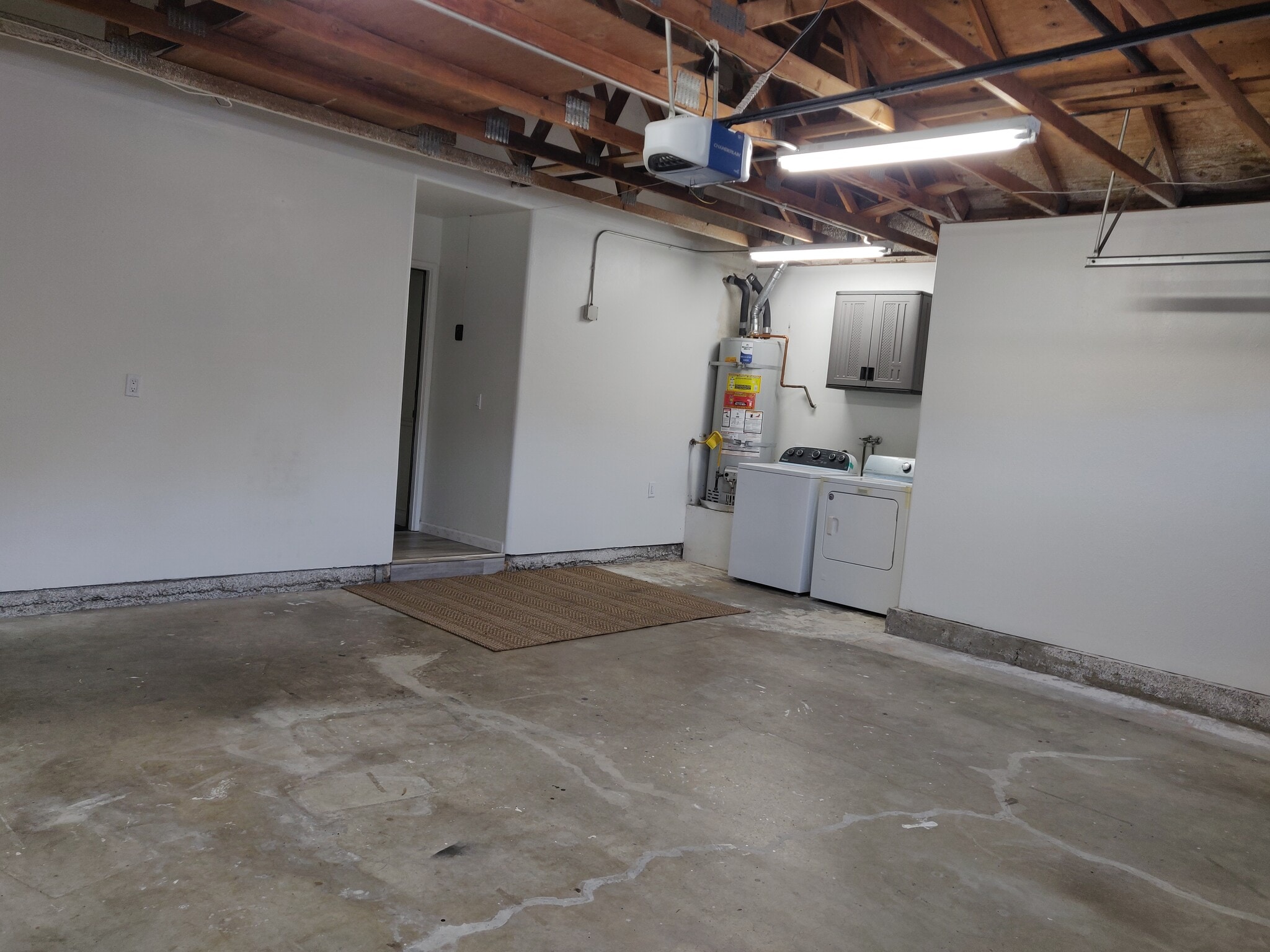 2-Car Garage_1 - 3124 Oakview Ln