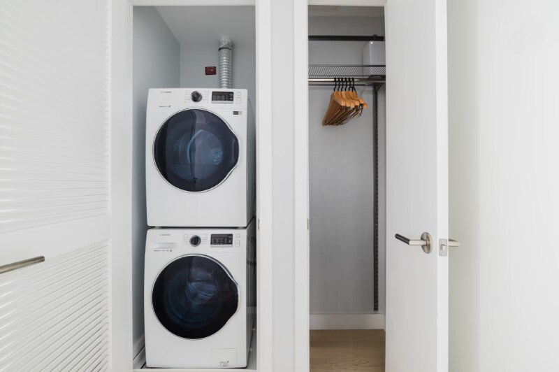 Building Photo - 1224 M St NW