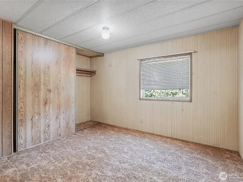 Building Photo - 7071 N Van Decar Rd SE