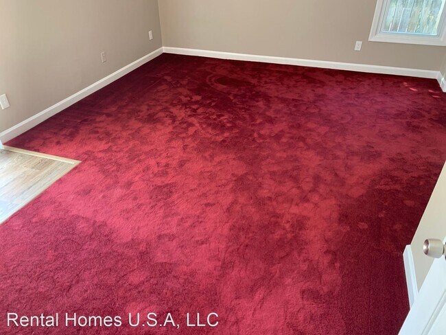 Building Photo - 3 br, 2 bath House - 1877 Tolstoy Drive