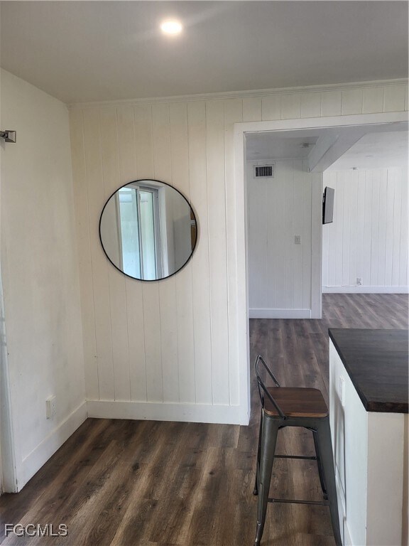 Building Photo - 2027 Maravilla Cir