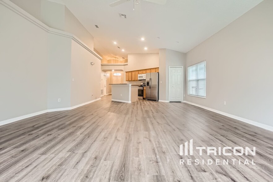 Building Photo - 16631 Fresh Meadow Dr