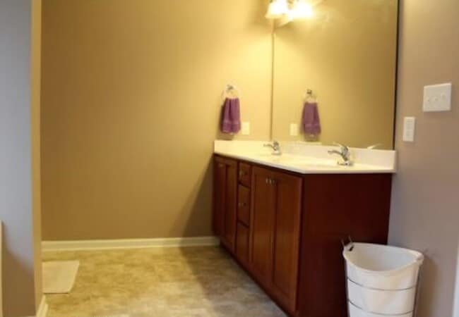Building Photo - 613 Pecan Grove Loop
