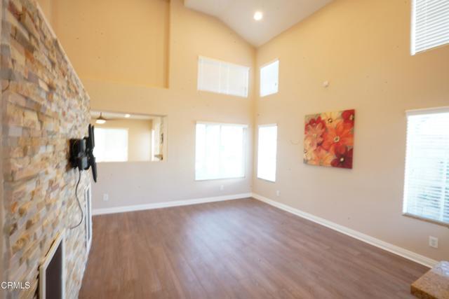 Building Photo - 401 Hermosa Way