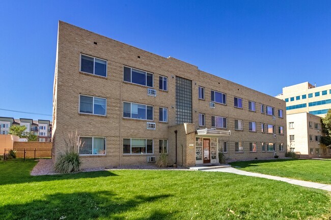 Building Photo - 831-861 Cherry