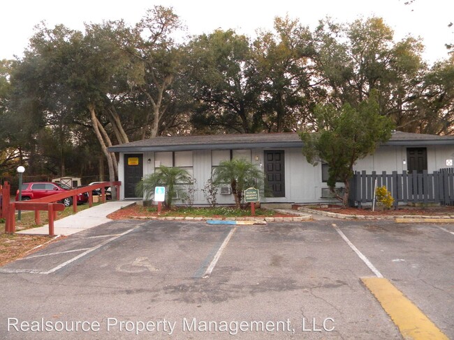 Primary Photo - 4731 N Pine Hills Rd