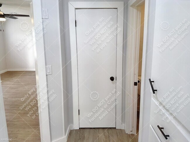 Building Photo - 3 br, 1 bath House - 314 W 36th St