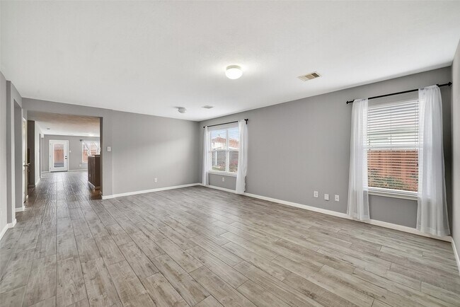 Building Photo - 20610 Moonrise River Ln