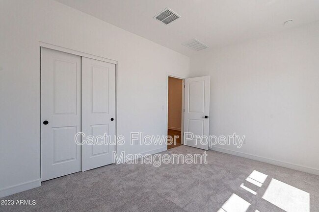 Building Photo - 3056 W Bent Tree Dr