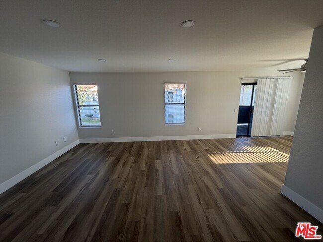 Building Photo - 1930 W College Ave