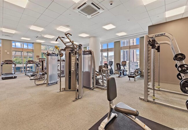 Amenities - gym - 600 Ala Moana Blvd