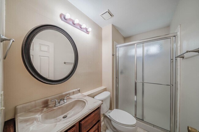 Building Photo - 3414 Ashfield Dr